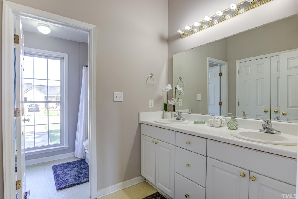 4029 Mackinac Island Ln Raleigh, NC 27610