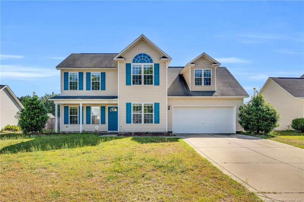 229 Cape Fear Rd Raeford, NC 28376