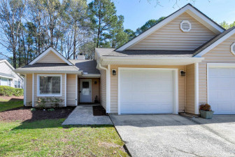 105 Standish Dr Chapel Hill, NC 27517