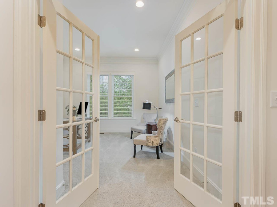 116 Eagles Watch Ln Chapel Hill, NC 27517