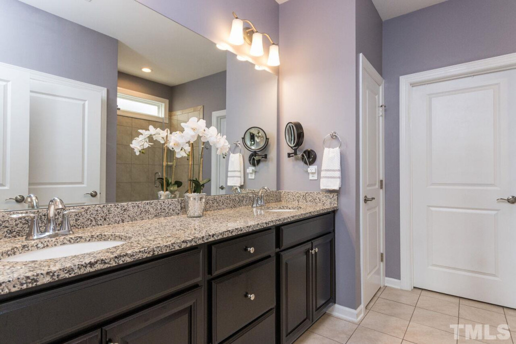 907 Dashwood Dr Durham, NC 27703