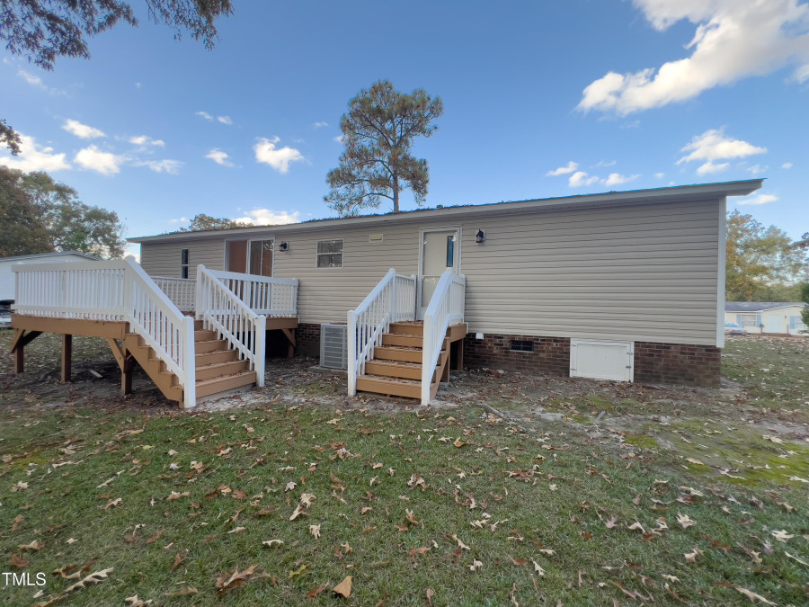 43 Tryon Ct Spring Lake, NC 28390