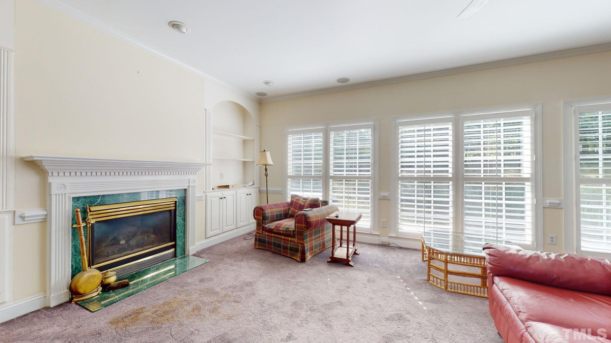 16 Knollwood Pl Clayton, NC 27527