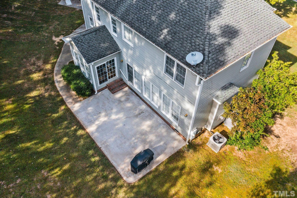 16 Knollwood Pl Clayton, NC 27527