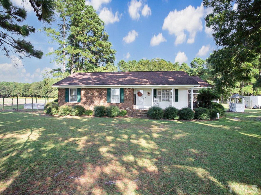 2151 Nc 242 Hw Benson, NC 27504