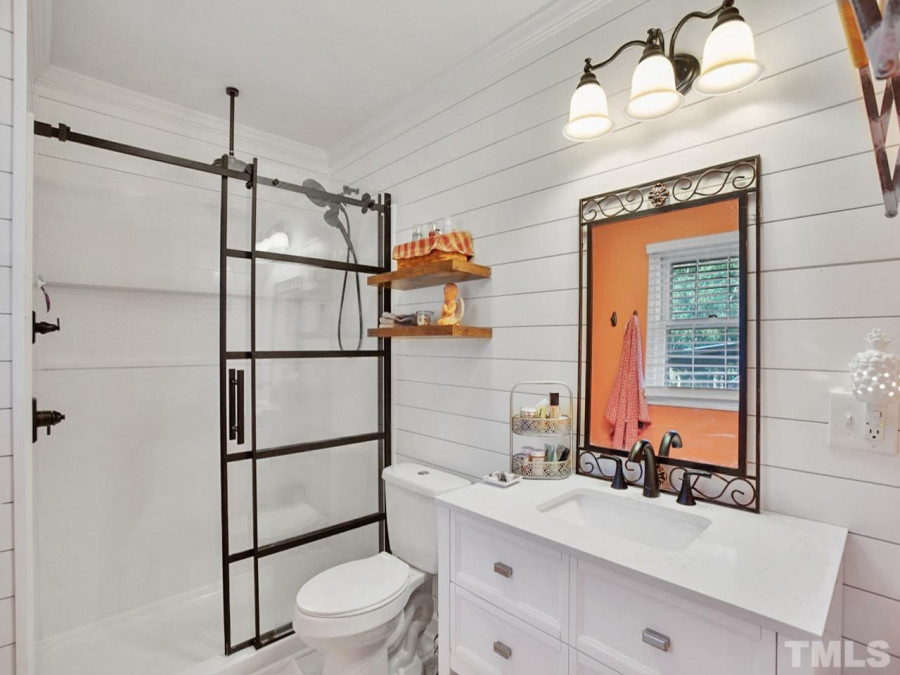2151 Nc 242 Hw Benson, NC 27504