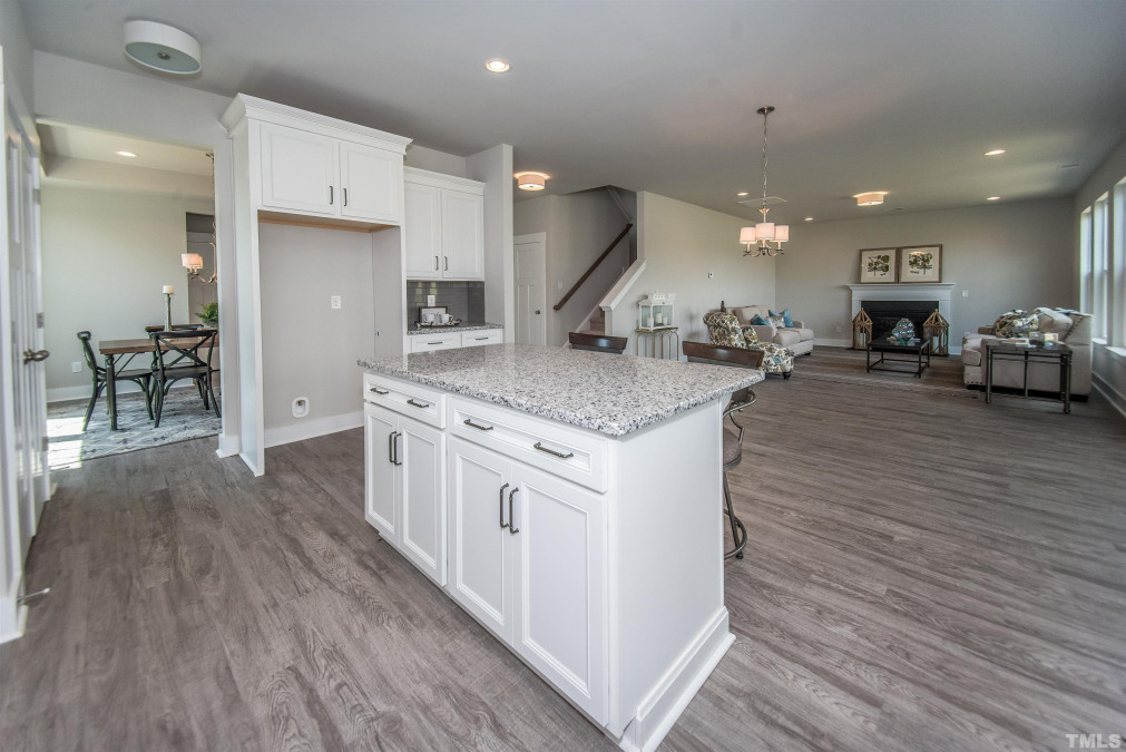1404 Weavers Trace Dr Zebulon, NC 27597