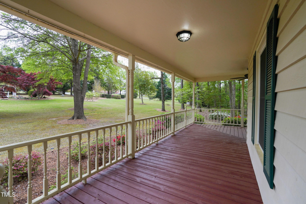 7504 Catawba Springs Dr, Apex, NC 27539 Raleigh Realty