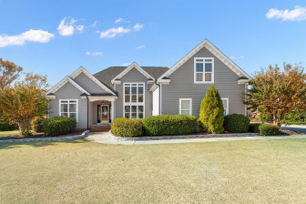 5304 Autumn Trace Dr Fuquay Varina, NC 27526