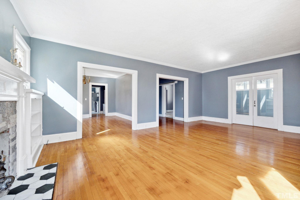 221 Charlotte Ave Sanford, NC 27330