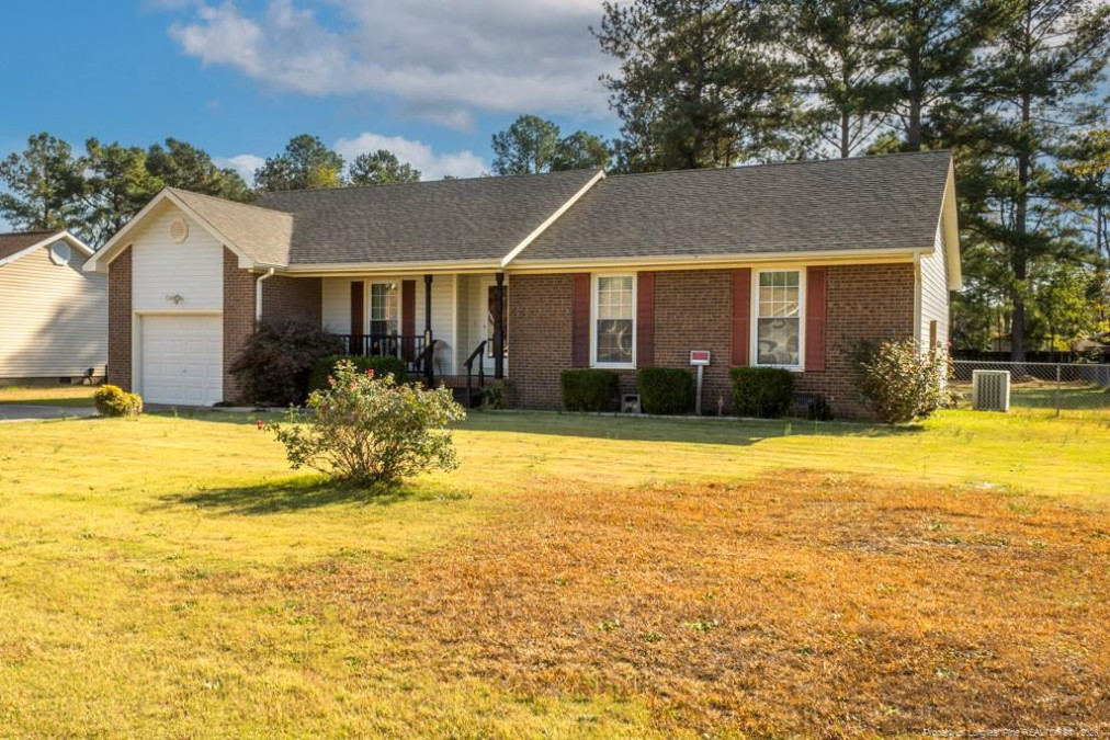 6825 Woodmark Dr Fayetteville, NC 28314