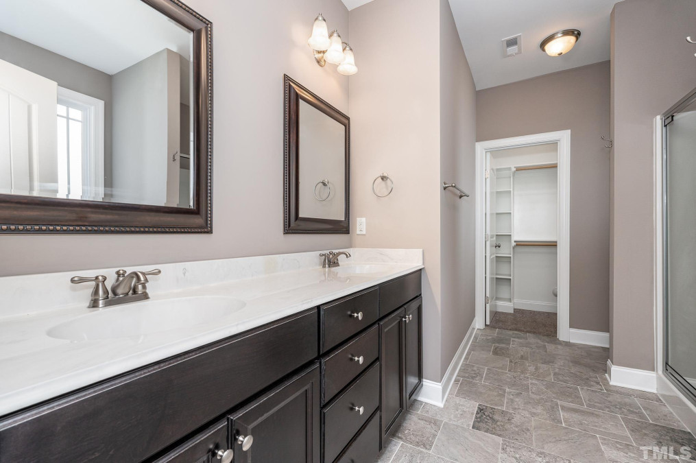 1309 Yellow Wood Dr Mebane, NC 27302