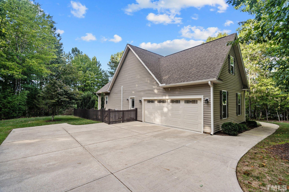100 Copper Creek Dr Youngsville, NC 27596