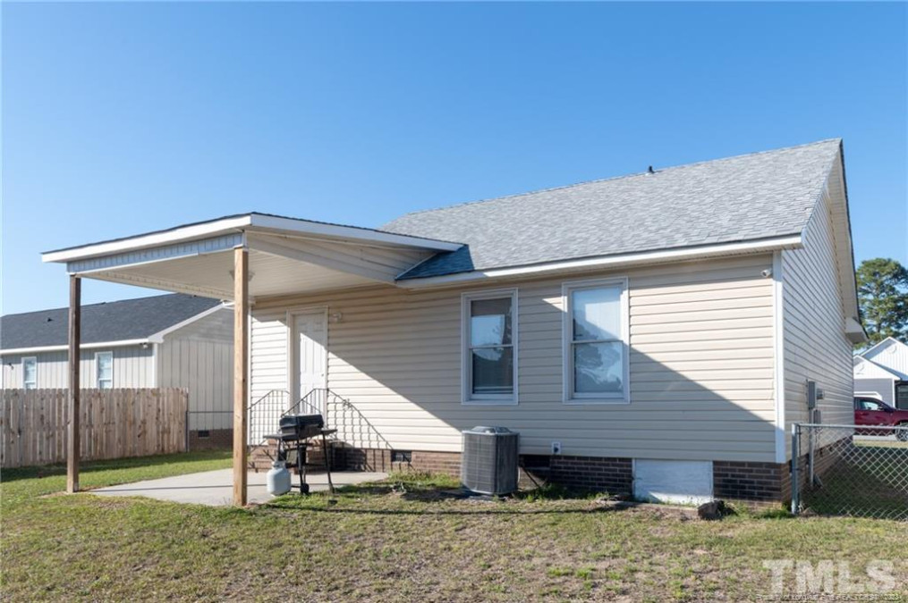 3825 Goodhope Ln Hope Mills, NC 28348
