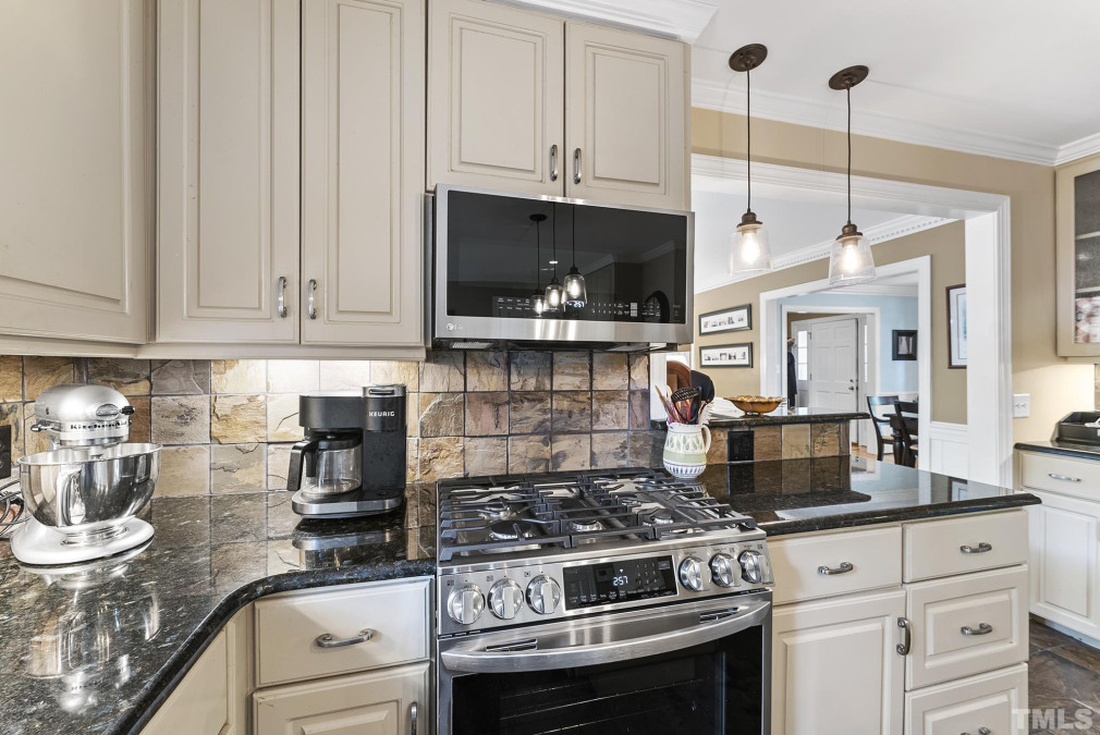 6109 Redmond Ct Raleigh, NC 27612