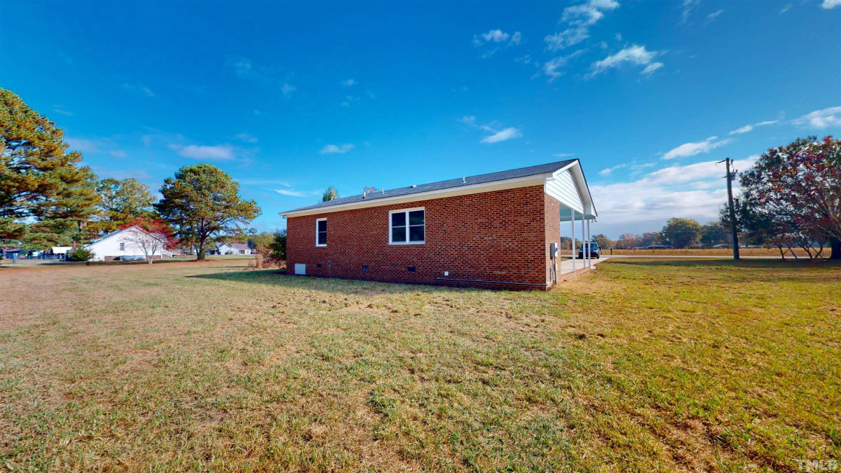 1160 Thompson Woodard Rd Selma, NC 27576