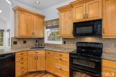 105 Poplar Knoll Ct Cary, NC 27519