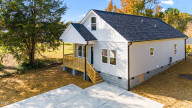 1004 Rauhut St Burlington, NC 27217