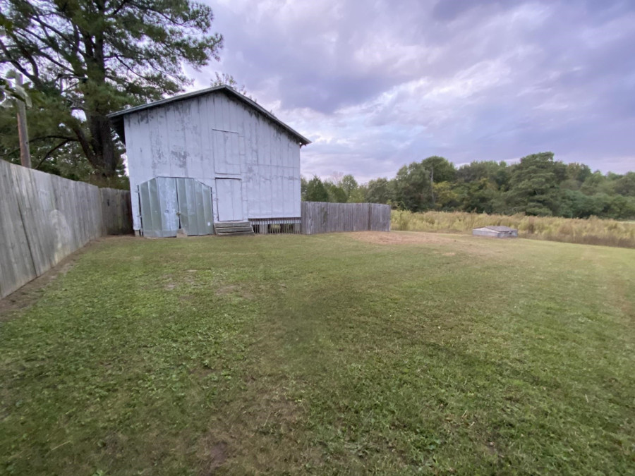 1865 Bud Lipscomb Rd Willow Springs, NC 27592