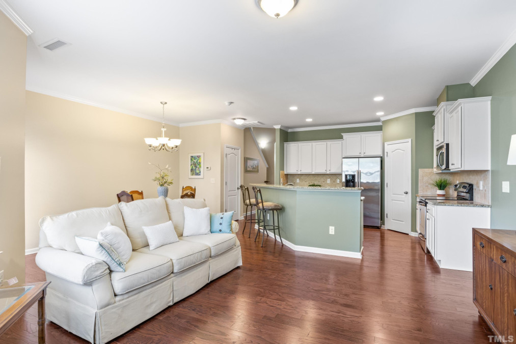 8328 Niayah Way Raleigh, NC 27612