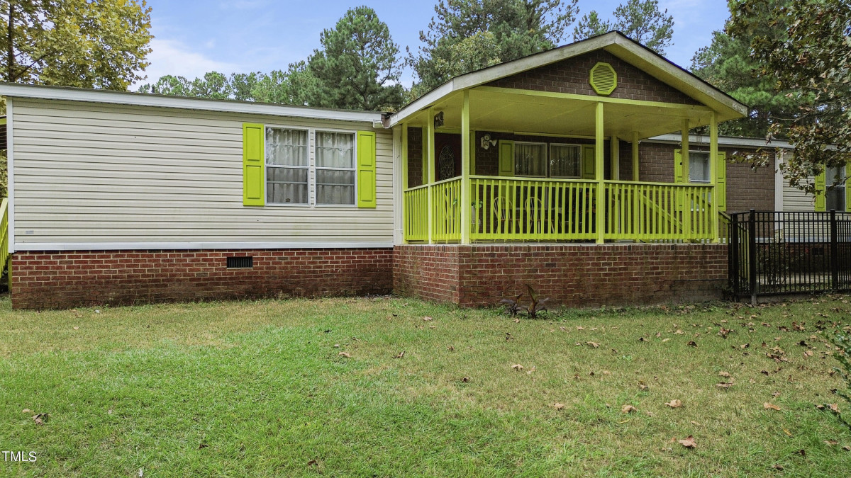 118 Massa Ln Cameron, NC 28326