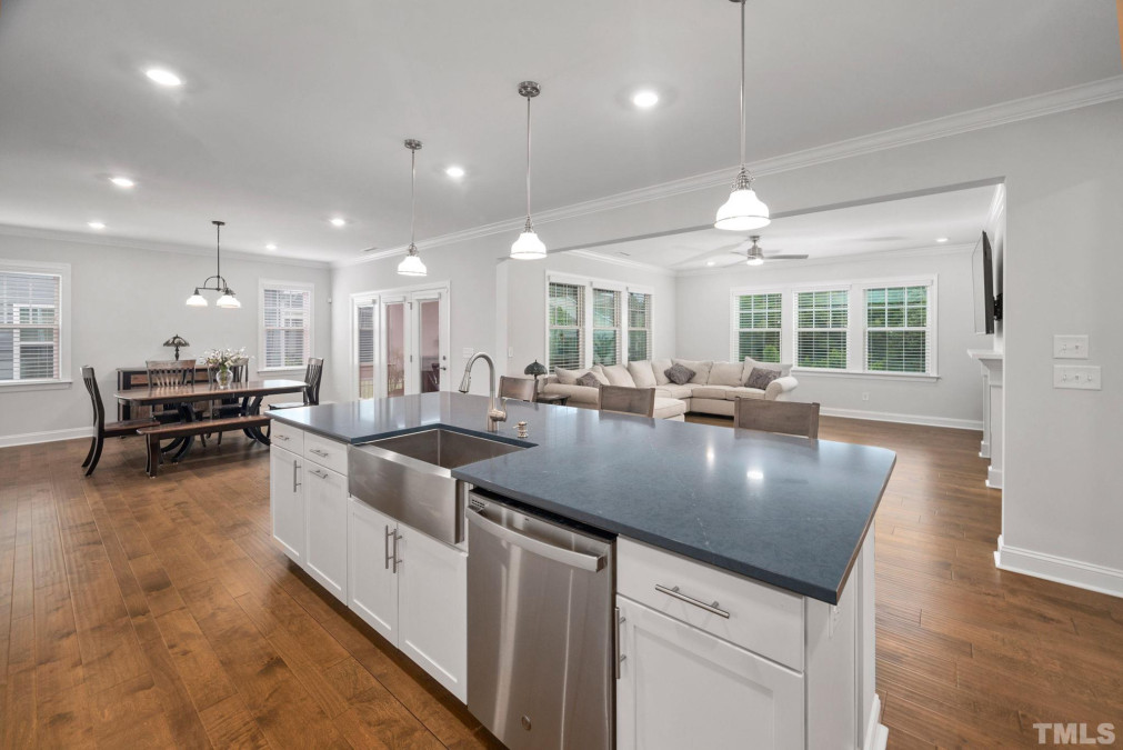 1809 Rothesay Dr, Apex, NC 27502 Raleigh Realty