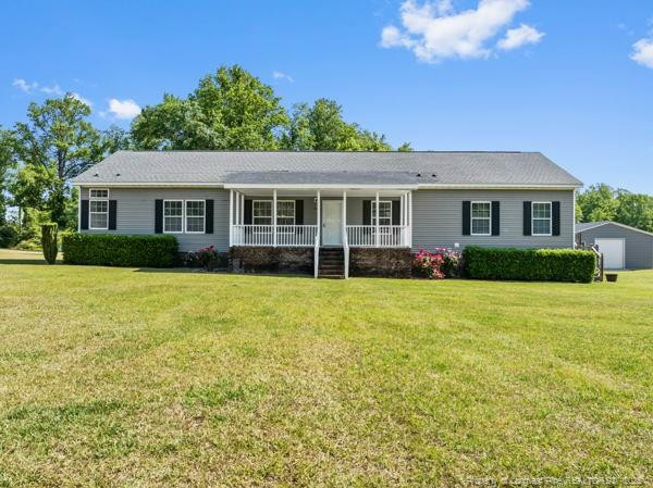 450 Lyman Rd Salemburg, NC 28385