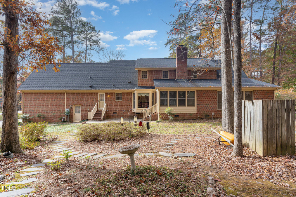 5021 Birchleaf Dr Raleigh, NC 27606