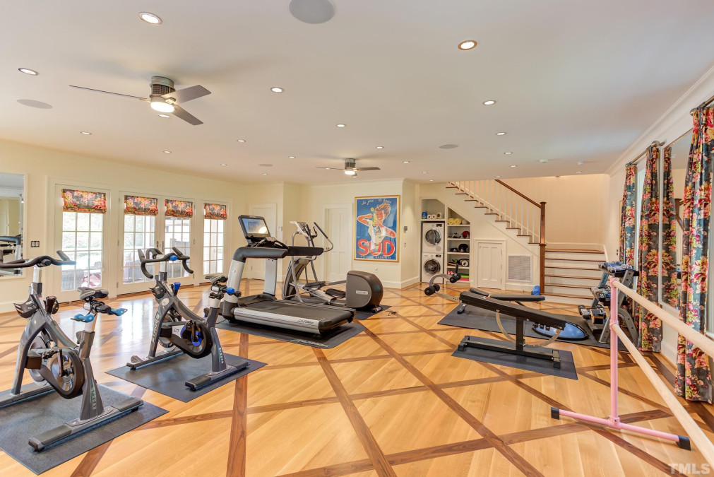 329 Tenney Cir Chapel Hill, NC 27514