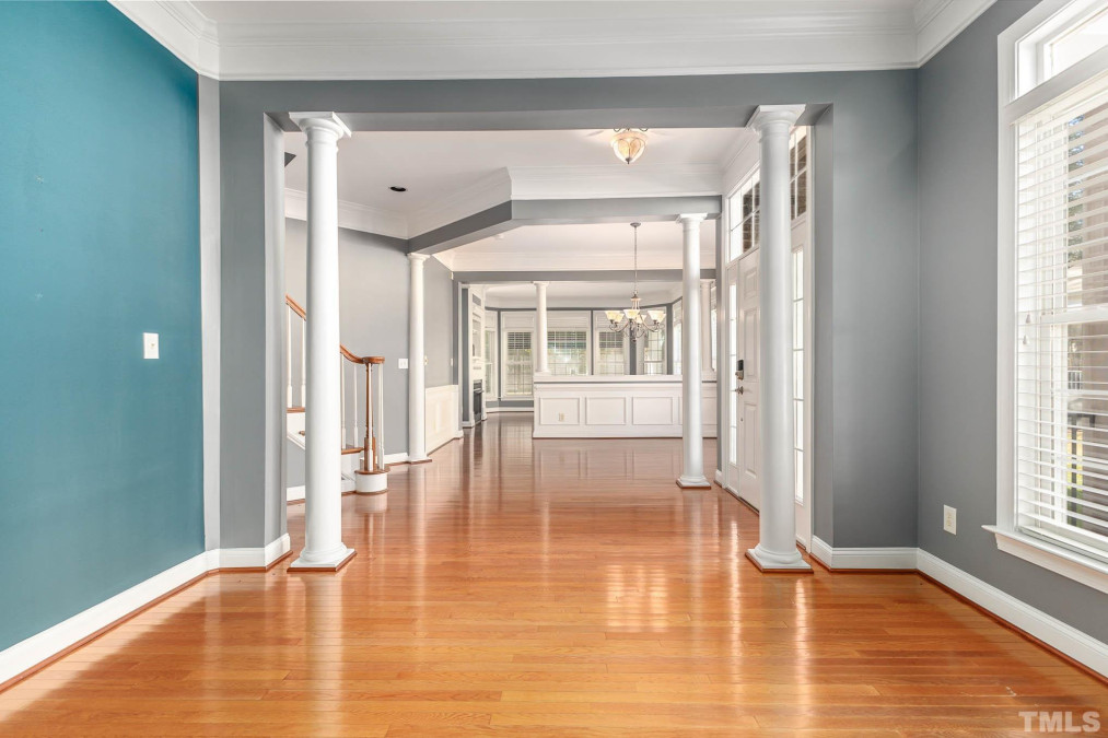 2304 Carriage Oaks Dr Raleigh, NC 27614