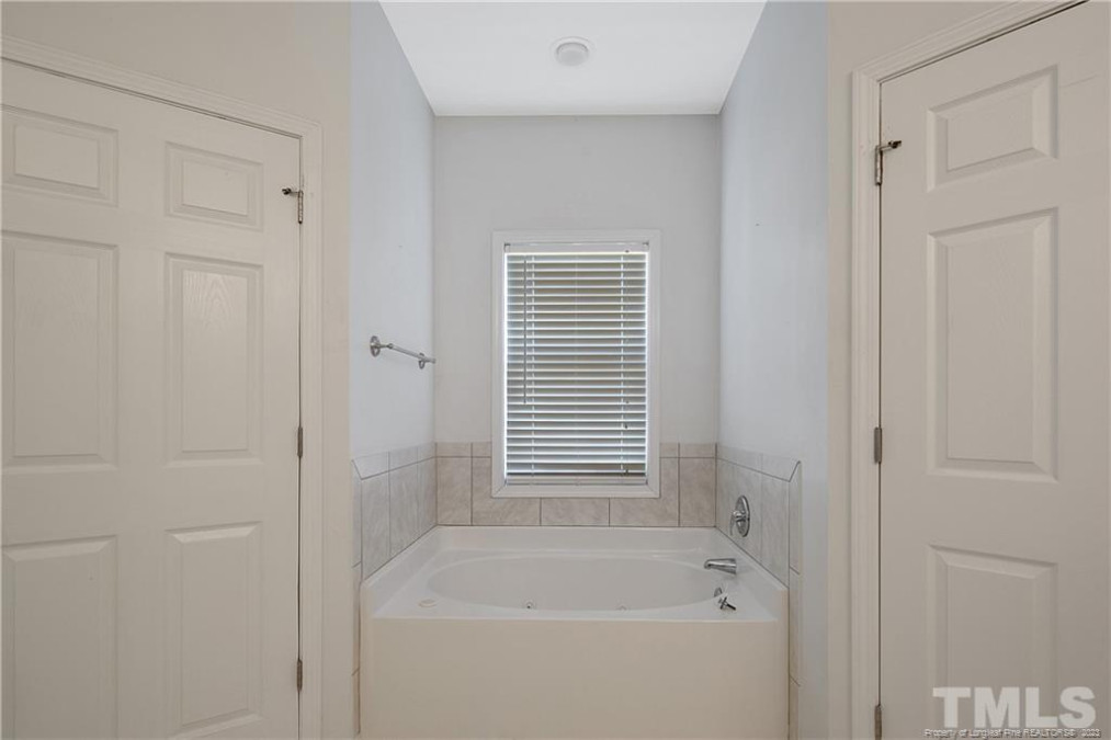 616 Marshtree Ln Fayetteville, NC 28314