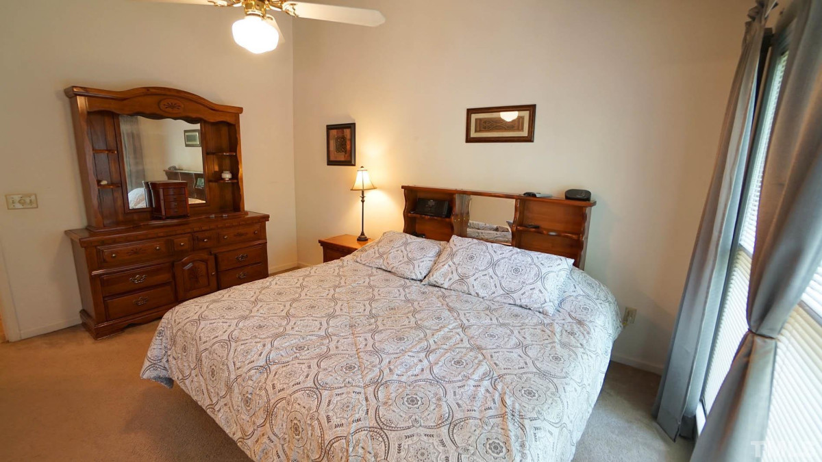 1210 Belhaven Rd Cary, NC 27513
