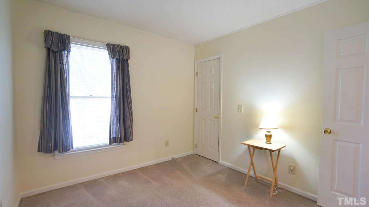 1210 Belhaven Rd Cary, NC 27513