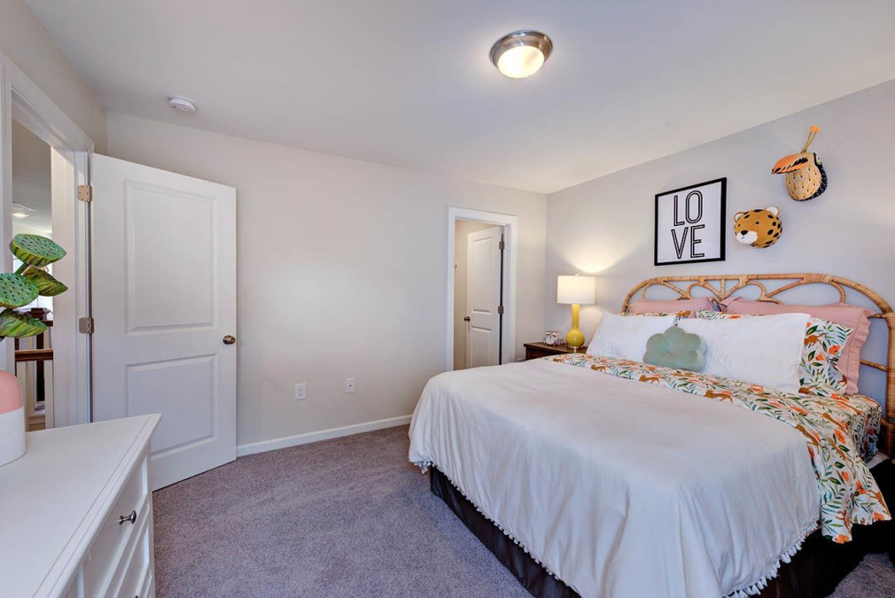124 Longwall Dr Holly Springs, NC 27540