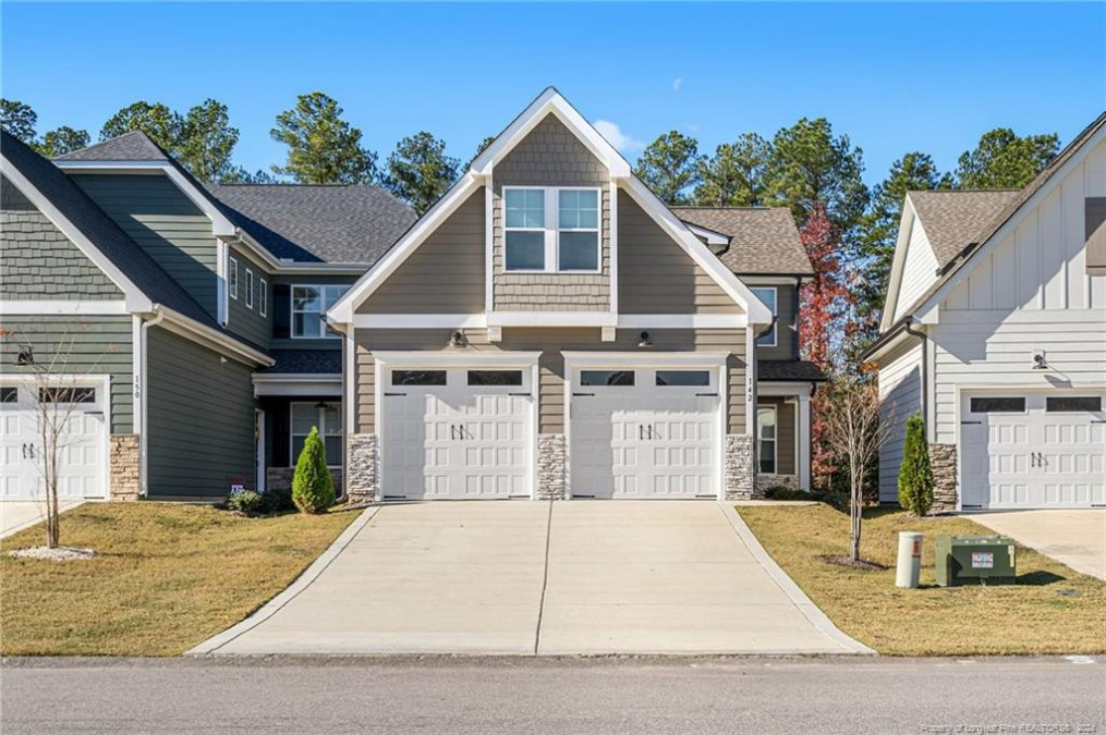 142 Spruce Hollow Cir Spring Lake, NC 28390