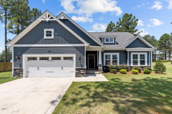 39 Boulder River Trl Benson, NC 27504