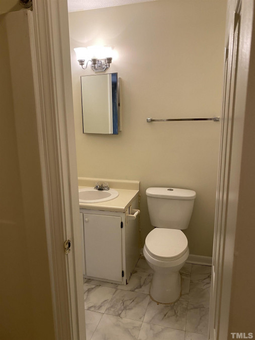 348 Ashley Forest Dr, Chapel Hill, NC 27514 Raleigh Realty