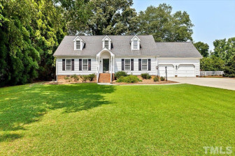 8112 Robincrest Ct Fuquay Varina, NC 27526