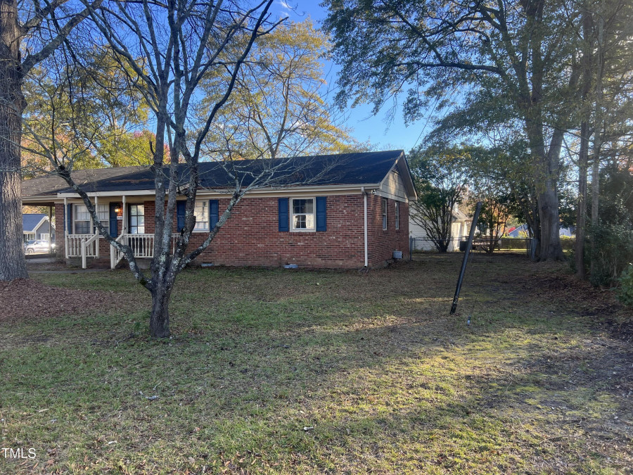 246 Lester St Angier, NC 27501