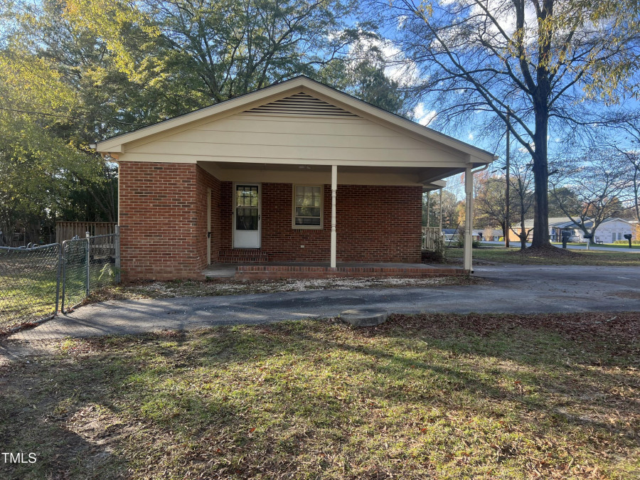 246 Lester St Angier, NC 27501