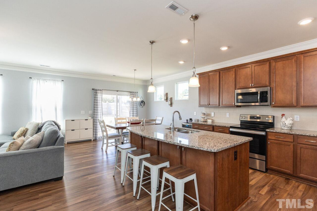 95 Highview Dr Benson, NC 27504