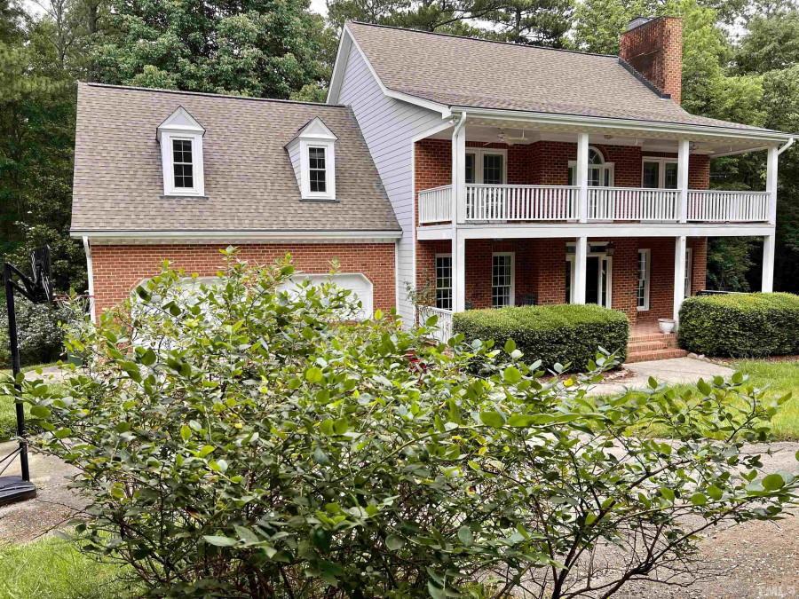 106 Spring Needle Ct Cary, NC 27513