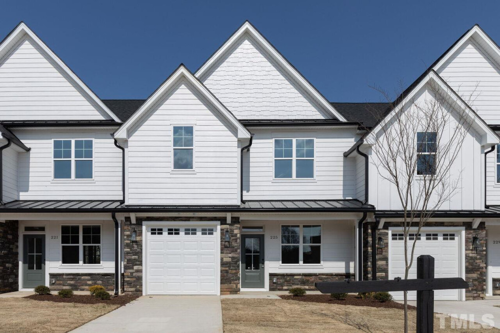 229 Southerby Bluffs Ct, Garner, NC 27529 - Raleigh Realty