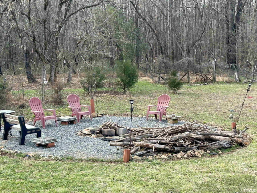 8549 Grassy Creek Virgilina Rd Oxford, NC 27565