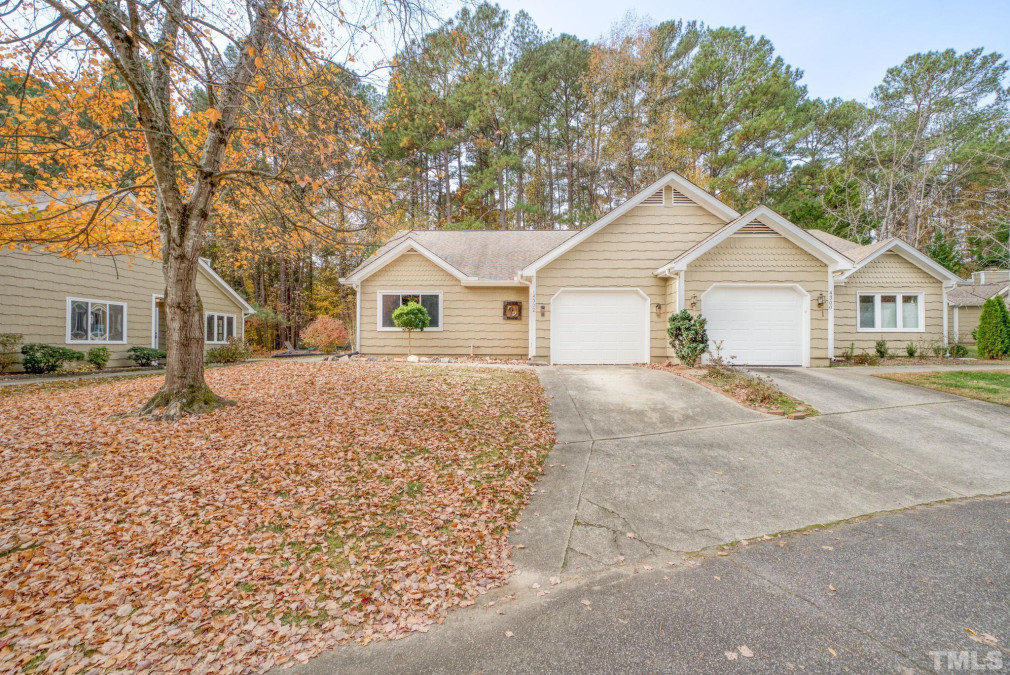 4302 Pin Oak Dr Durham, NC 27707