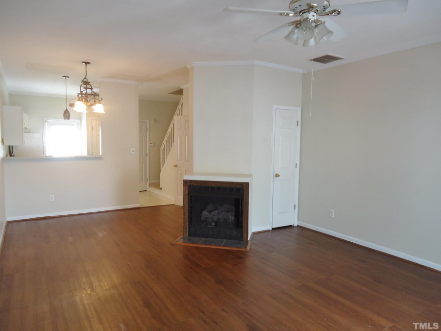 4 Belhaven Dr Clayton, NC 27520