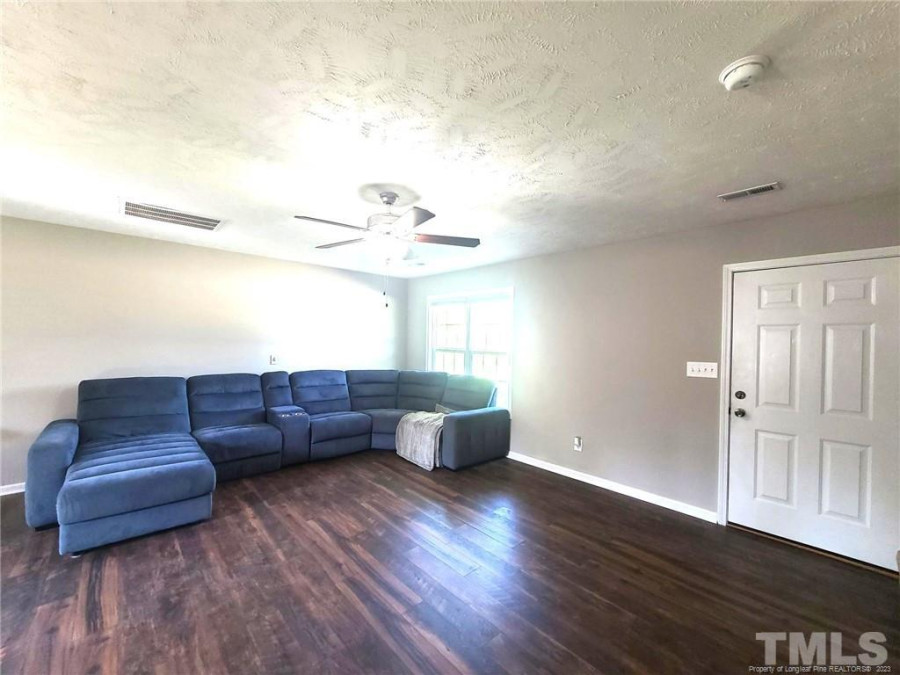 1256 Bromley Dr Fayetteville, NC 28303