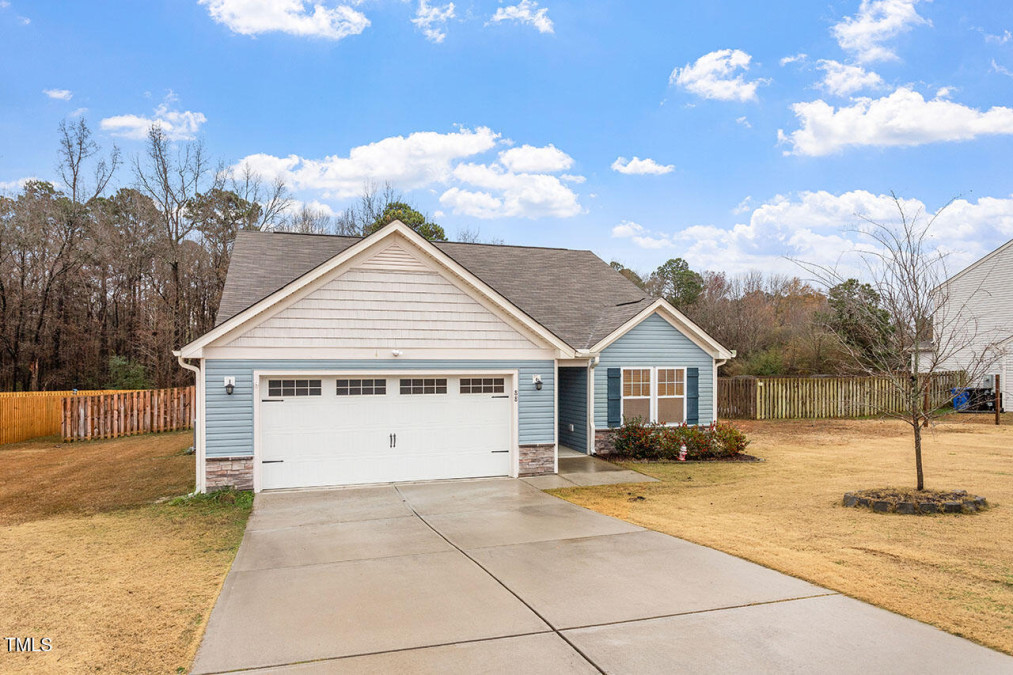 88 Norris Farm Dr Angier, NC 27501