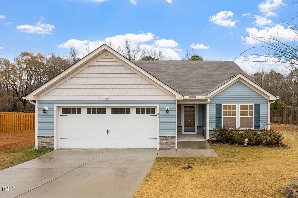 88 Norris Farm Dr Angier, NC 27501