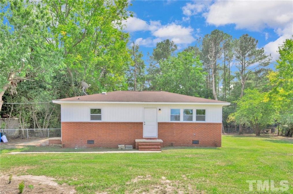 6139 Camden Rd, Fayetteville, NC 28306 Raleigh Realty